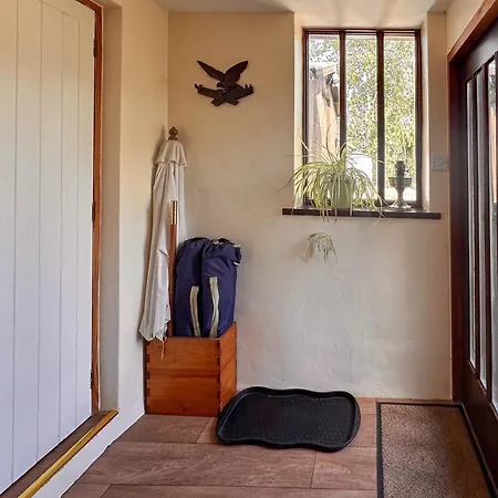 度假居 Rubbing House