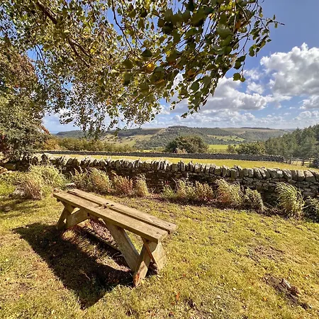 Tatil Evi Rubbing House